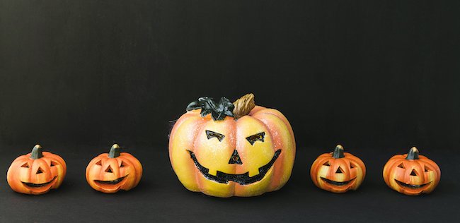 five little pumpkins: canzone di Halloween