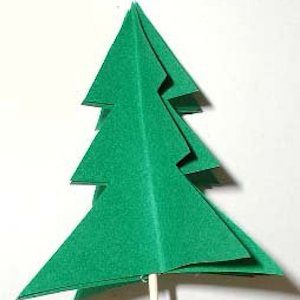 Piccolo albero di Natale di carta
