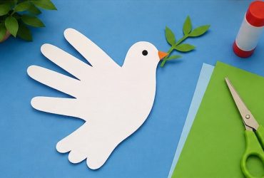 Colomba della pace con la mano, lavoretto facile per bambini della scuola dell'infanzia e primaria